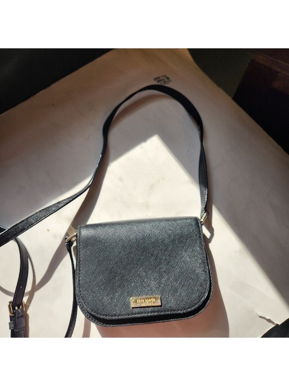 Kate Spade safiano leather camera bag in EUC